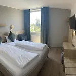Imperial 3*