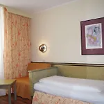 Imperial Hotel 3*