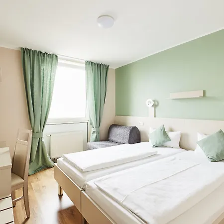 Imperial Hotel 3*