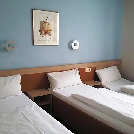 Imperial Hotel 3*