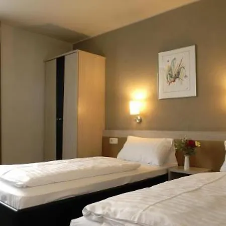 Imperial 3* Münih