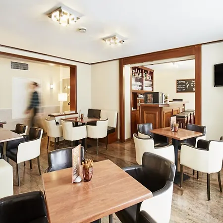 Imperial Hotel 3*